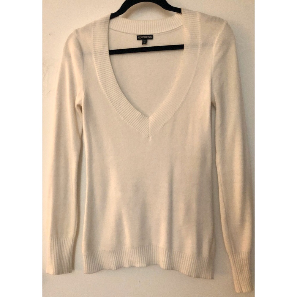 ‼️Express White V Neck Sweater